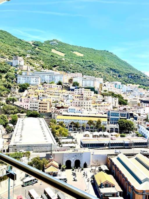 Ocean Village High Floor Luxury Modern Apartment Gibraltar Buitenkant foto