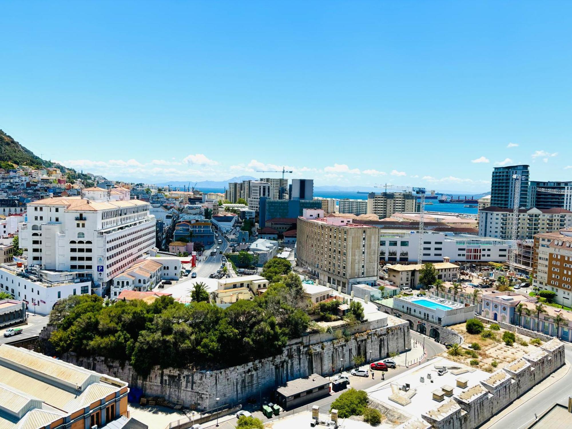 Ocean Village High Floor Luxury Modern Apartment Gibraltar Buitenkant foto